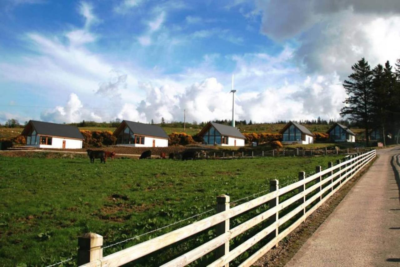 The Salthouse Lodges Балликасл Экстерьер фото